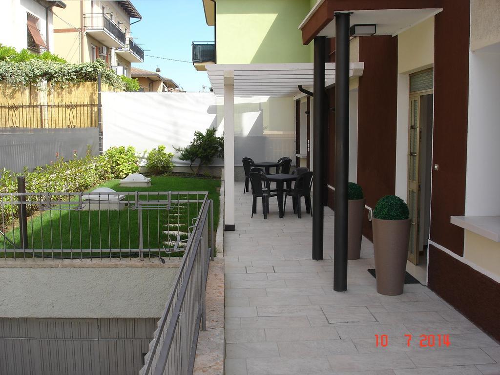Blau Vacanze Peschiera del Garda Extérieur photo